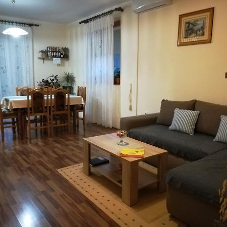 Apartamento Apartman Rosa Skradin Exterior foto