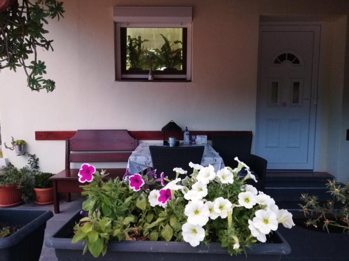 Apartamento Apartman Rosa Skradin Exterior foto