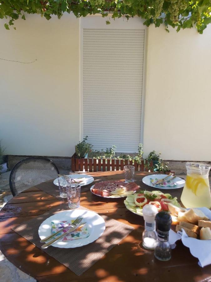 Apartamento Apartman Rosa Skradin Exterior foto