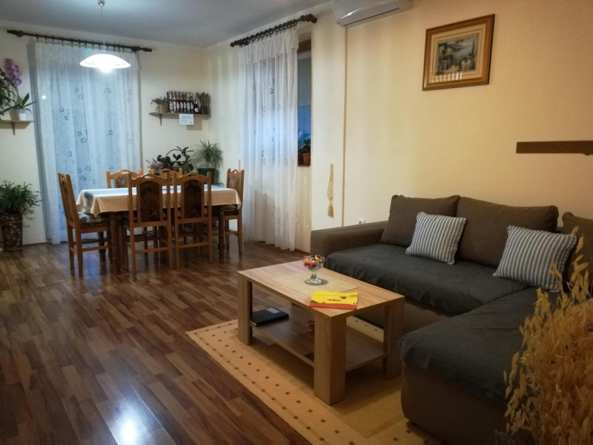 Apartamento Apartman Rosa Skradin Exterior foto